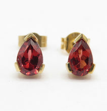 Vintage 9ct Yellow Gold Garnet Earrings