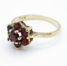 Vintage London 9ct Gold Garnet Daisy Ring Size J 1977