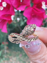 Vintage 1988 9ct Gold Ruby Eye Snake Serpent Ring Size N 1/2