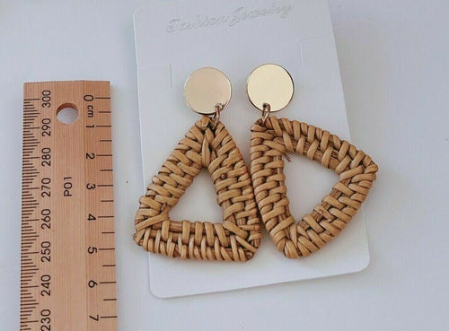 Beach Holidays Women Lady Chic Braided Rattan Tassel Shell Beige Boho Earrings Triangle