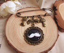 1 Women Girl Beard Retro Vintage Look Cameo Scarf Collar Hat brooch Brooche Pin