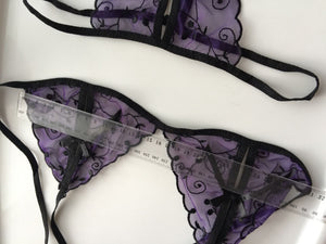 Women Lady Nude / Purple lace sexy wireless Bra open crotch panties Lingerie Set