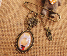 1 Women Girl Beard Retro Vintage Look Cameo Scarf Collar Hat brooch Brooche Pin