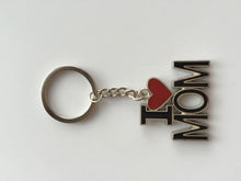 1x I LOVE PAPA or MOM Metal Key Ring Key chain Holder Novelty Mother's day Gift I LOVE MOM
