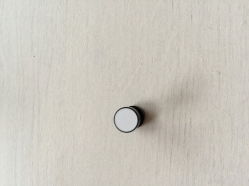 1piece Men Women 316L 8mm Ear Taper Round Stretcher Look Studs Piercing Earrings 1piece 8mm black with white inner