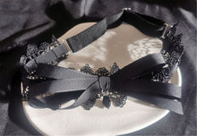 Women Black White Gothic Lace Embroidery Crochet Bow Thigh Garter Suspender Belt