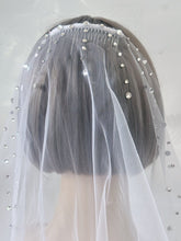 Women White Ivory Bride Head Hair Crystal Long Lace Tulle Simple Wedding Veil