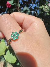 Vintage Birmingham 9ct Gold Emerald Daisy Cluster Ring