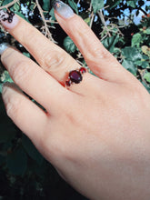 Vintage 1973 9ct Gold Garnet Trilogy Ring Size K