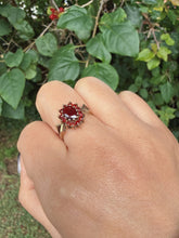 Vintage 1979 9ct Gold Garnet Cluster Ring Size L1/2 2.3g
