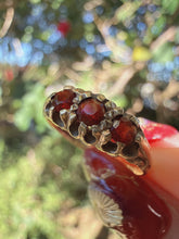 Vintage 1980s 9ct Gold Garnet Trilogy Ring Size I½