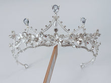 Handmade Crystal Floral Bridal Tiara Elegant Wedding Crown