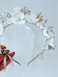 White Floral Bridal Headband – Handmade Wedding Hairpiece