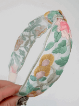 Embroidered Floral Mesh Headband – Pastel Vintage Wide Hairband for Women & Girls