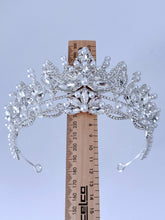 Silver Crystal Bow Pearl Tiara - Elegant Tiara for Weddings & Events