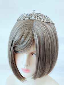 Silver-Tiara_model