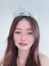 Silver Crystal Bow Pearl Tiara - Elegant Tiara for Weddings & Events