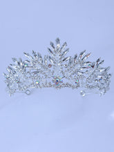 Stunning Ice Queen Crystal Tiara - Elegant Tiara for Weddings & Events