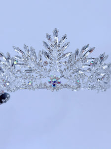 Stunning Ice Queen Crystal Tiara - Elegant Tiara for Weddings & Events