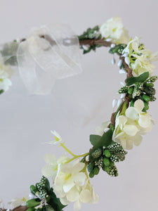 Women wedding Cream White Flower leaf  Greenery Hair Headband Crown Garland