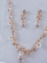 Women Slim White Daisy Flower Gold color Leaf Necklace Earrings Clips Set