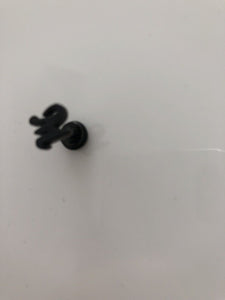 1PIECE Black 316L Stainless Steel Titanium plate M letter alphabet Earring Stud