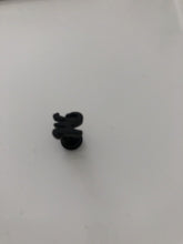 1PIECE Black 316L Stainless Steel Titanium plate M letter alphabet Earring Stud