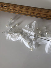 Women Pure White Flower Wedding Bride Party Hair Head Headband Fascinator PROP
