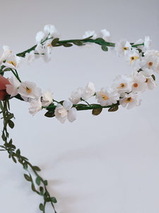 Women Simple White Little Flower Halo Boho Hair Headband Tiara Garland Leaf