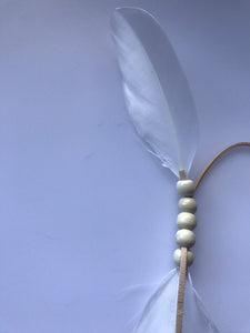 Women BOHO Syn suede White Feather Beach Wedding Bride Arm Chain Band jewellery