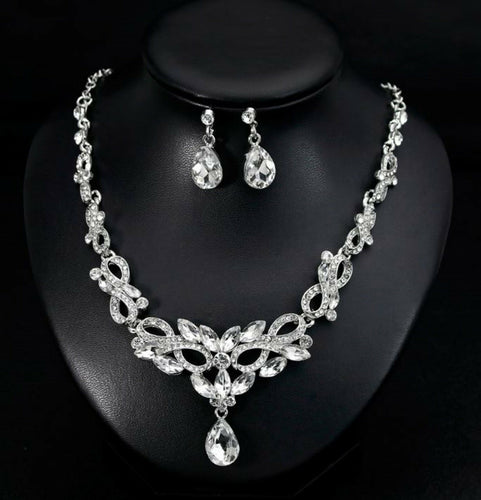 Women White Clear Teardrop Crystal Shine Bling Rhinestone Necklace Earrings Set