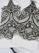Women Hollywood Fancy Fingerless Retro Gold Embroidery Short Lace Black Gloves