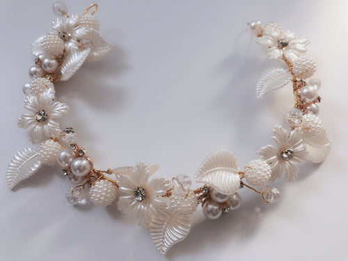 Women Boho White flower Golden leaf Party Hair Head band Headband Fascinator