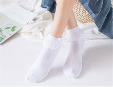 Women Girl Embroidery Pure White Ankle Ruffle Frilly Short Lace Cotton Socks Bow
