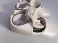 Baby Shower Girls Children Kids Christening Pearl White Syn Leather bow Shoes