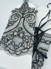 Women Hollywood Fancy Fingerless Retro Gold Embroidery Short Lace Black Gloves