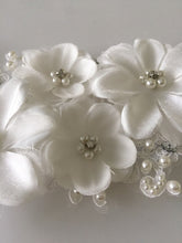 Women White Wedding Pearl Bride Bridal Crystal Flower Party Hair Headband Prop