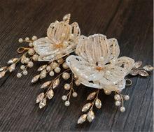 Women Gold Crystal Beads Flower Rustic Bride Hair Comb hair accessory Clip Pin