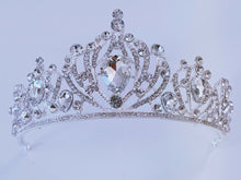 Heart-Shaped Silver Crystal Tiara – Elegant Bridal & Prom Rhinestone Crown for Women