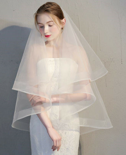 Lady creamy white Bride Wedding 2 layers Trim Wedding Hair head Veil WITH COMB