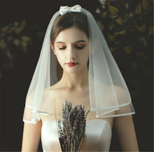 Women Girl Bride HEN'S NIGHT Party Wedding White lace Bow Hair head Short Veil