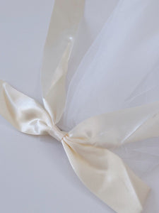 Women Flower Girl Bride Wedding Ivory White lace Bow Hair Clip head Short Veil