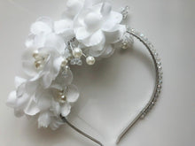 Women Wedding Melbourne Cup White Flower Pearl Fasinator Hair Headband band Hoop