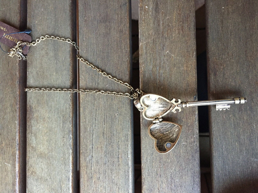 Women Girl Retro Vintage Look OPEN Heart locket Key Charm Long Chain Necklace