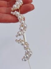 Elegant Pearl Moon Tiara – Gold Crecent Headband