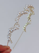 Elegant Pearl Moon Tiara – Gold Crecent Headband